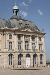 Fototapeta na wymiar Bordeaux Stadt - Rathaus