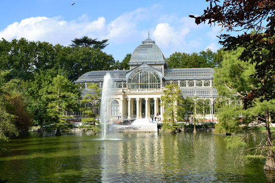 Palacio de Cristal en el Parque de El Retiro, Madrid
