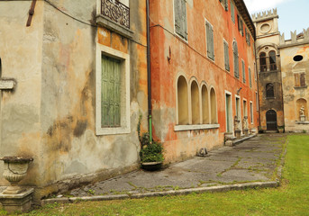 picturesque italian backyard