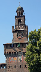 Fototapeta na wymiar brick Tower of the castello sforzesco in Milan