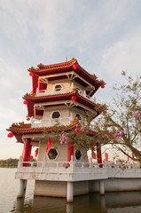 Naklejka premium Single Chinese pagoda