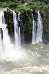 Fototapeta premium Raftin in Foz de Iguacu