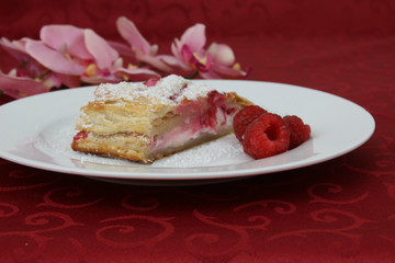 Himbeer-Topfenstrudel