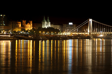 Fototapeta na wymiar night view of panorama Budapest, Hungary