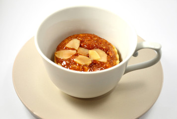 almond cake in a cup