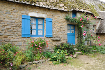 Fototapeta na wymiar le hameau de Kerhinet à Saint-Lyphard