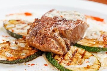 Grilled steak with vegetables