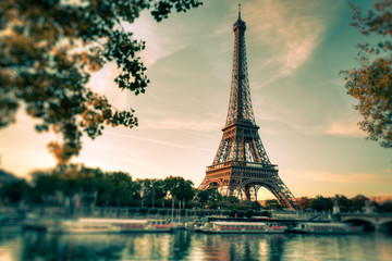 Naklejka premium Wieża Eiffla Paryż Francja