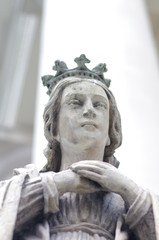 Marja posąg z kamienia