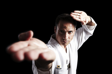 Taekwondo, Handkanten Schlag, vor schwarz