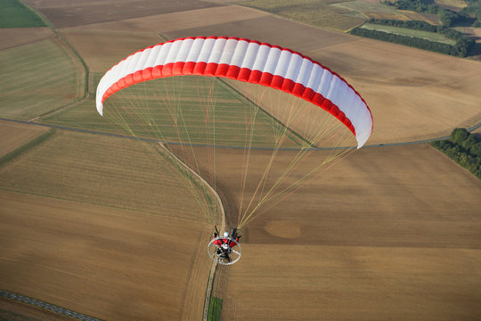 ULM paramoteur en vol