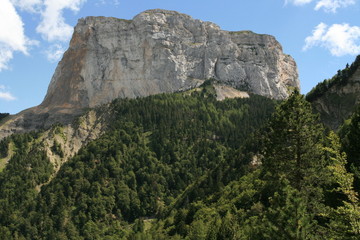 Fototapeta na wymiar Mont Aiguille (wysokość 2087 m)