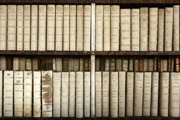  oude boekenplank © LeitnerR