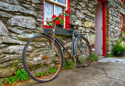 Old rusty bike at Irish cottage house