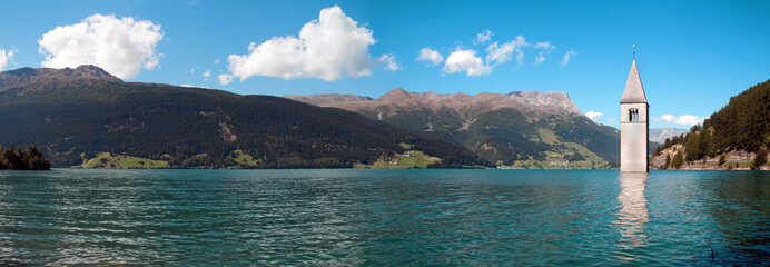 Am Reschensee-Tirol