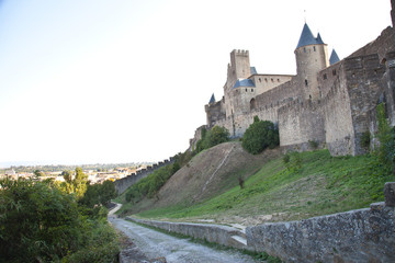 Fototapeta na wymiar Junto al Río Carcassonne Aude