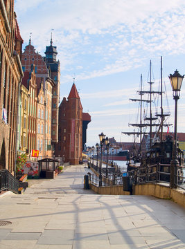 Embankment  of Motlawa river, Gdansk