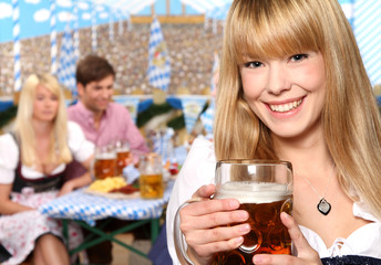 Gruppe auf dem Oktoberfest