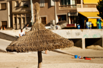 Słomiany parasol © Magdziak Marcin