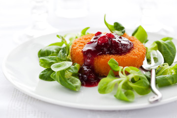 camembert with cranberry sauce