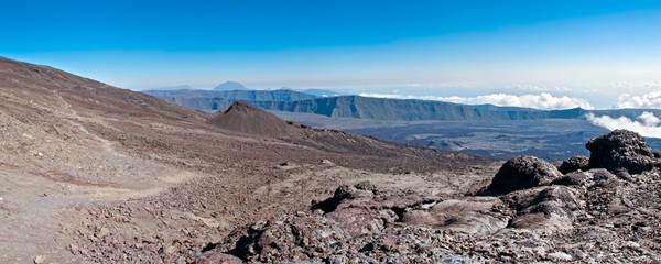 Vue panoramique depuis le Piton de la Fournaise