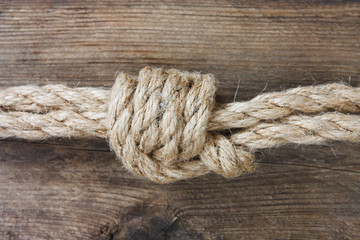 Rope with knots