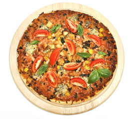 Pizza with ham and tomatoes