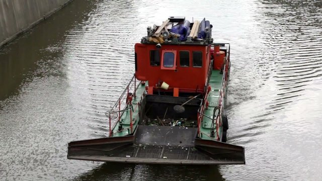 Sewage treatment vessel sails down the river
