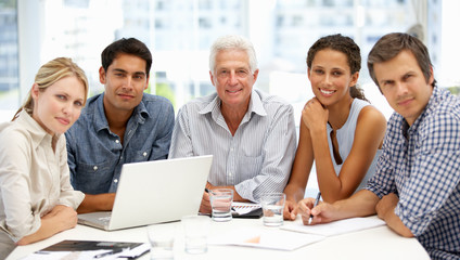 Fototapeta premium Mixed group in business meeting