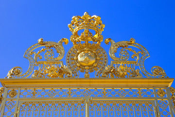 france, ile de france, versailles : entrée du chateau, grille