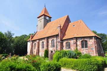 Fototapeta na wymiar Insel Rügen - Kirche in Middelhagen