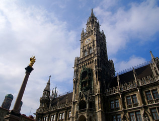 Fototapeta na wymiar Building of Rathaus (city hall) in Munich, Germany