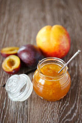 Peach-plum homemade jam with vanille