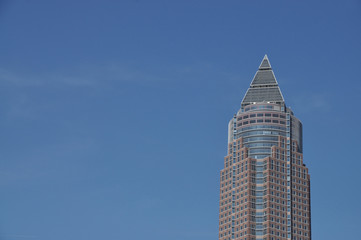 Fototapeta na wymiar Messeturm in Frankfurt