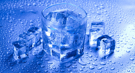 Ice, cold drink