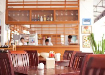 Free table in cafe