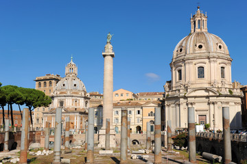 Fototapeta na wymiar Forum Trajana w Rzymie