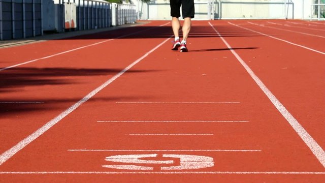 Male sprinter exercise