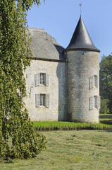 Fototapeta na wymiar castle round tower, rumigny, ardennes