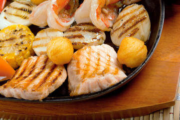 seafoods with vegetable