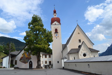 Fototapeta na wymiar Kirche in Assling