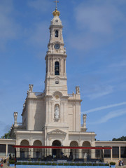 Fototapeta na wymiar Basilica of Our Lady of the Rosary of Fatima in Portugal