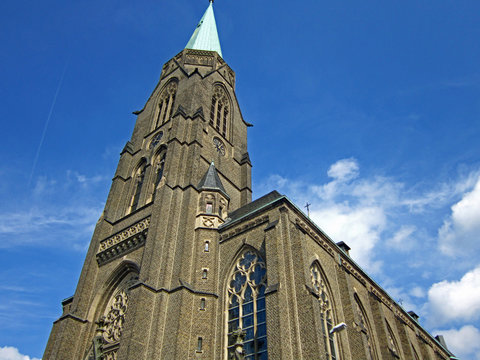 Pfarrkirche St. Johannes Baptist in ANRATH / WILLICH