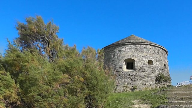Port-En-Bessin-Huppain - La tour Vauban
