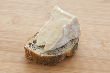 Tartine au camembert