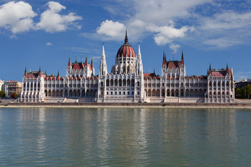 Fototapeta premium Budapest - Hungarian parliament.