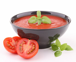 soupe de tomate/ gaspacho/ sauce