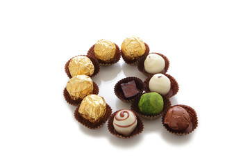 chocolate with Q character shape