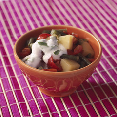 Salade de pomme de terre, tomate et haricots verts sauce au yaourt