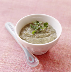 Purée de courgettes aux herbes
